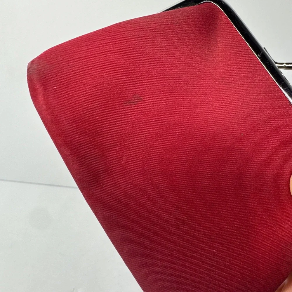 Buxton Vintage Red Fabric Kiss Lock Coin Purse with Front Pocket Silver Hardware